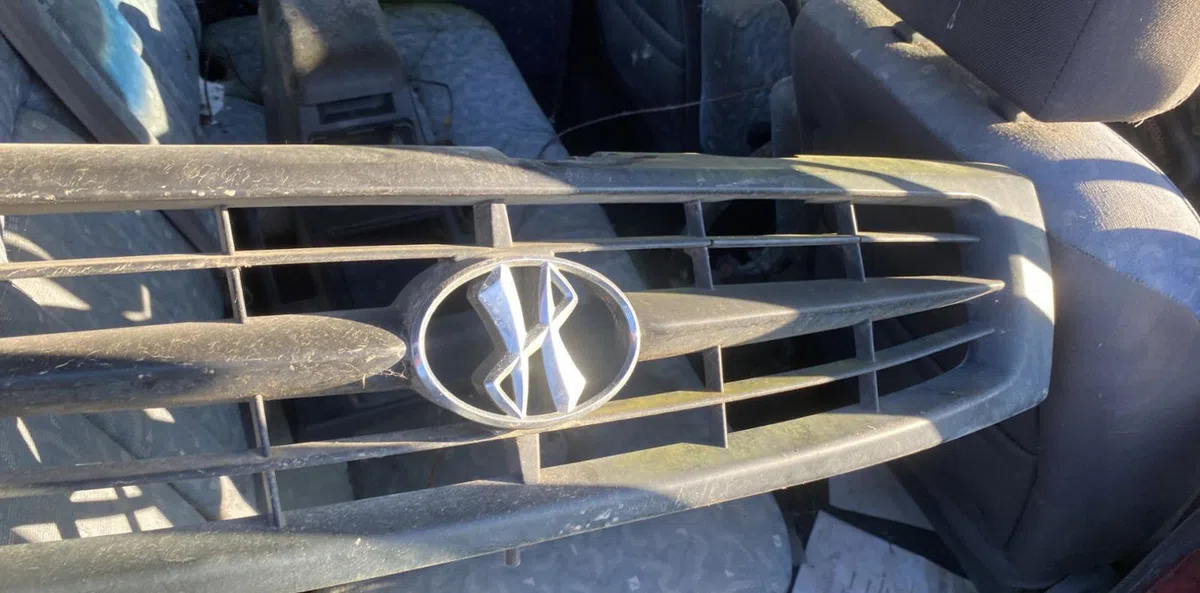 Calandre HYUNDAI GALLOPER occasion — photo 2
