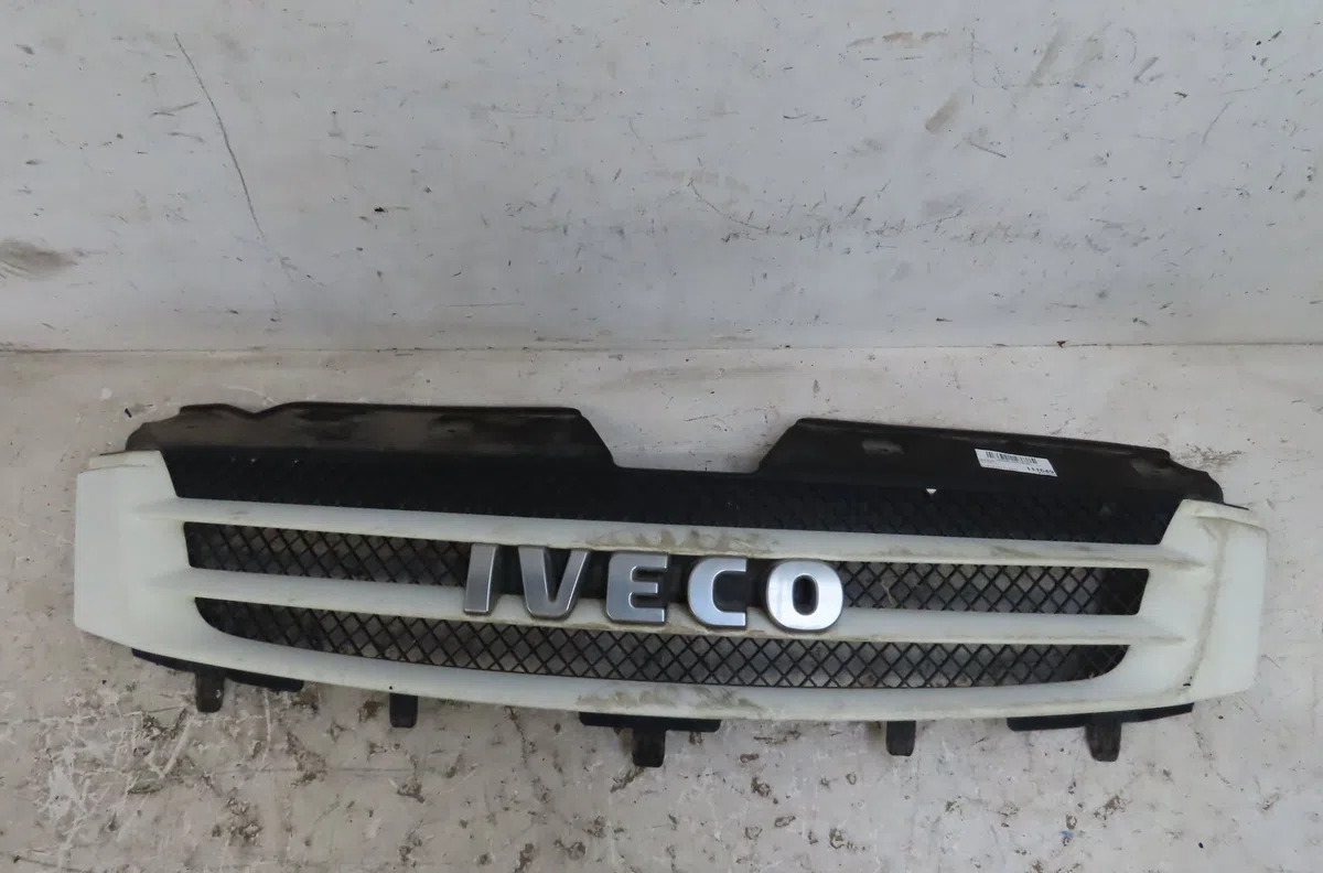 Calandre Iveco DAILY IV Camionnette 35c12 v, 35c12 v-p, 35s12 v, 35s12 v-p (2006-2011) occasion — photo 4