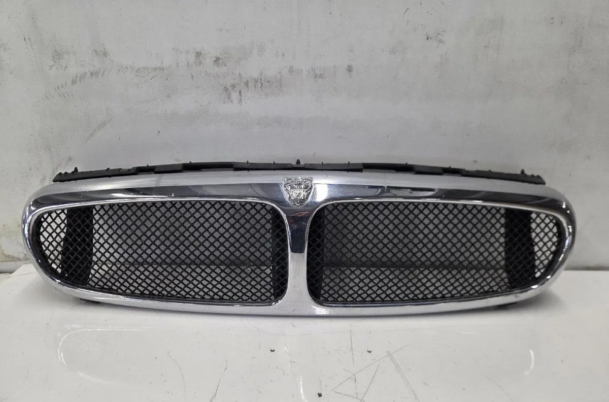Calandre JAGUAR X-TYPE PHASE 1 occasion — photo 2