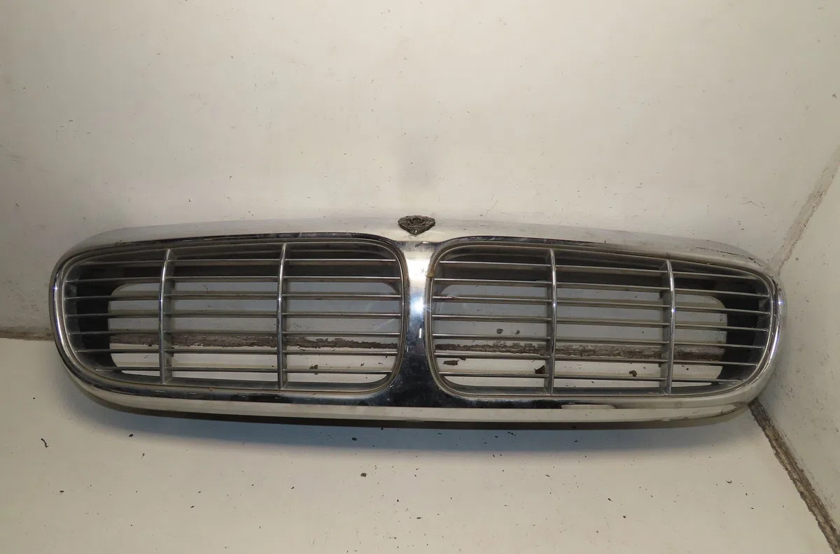 Calandre Jaguar XJ (X350, X358) D 2.7 (2005-2009) occasion — photo 2