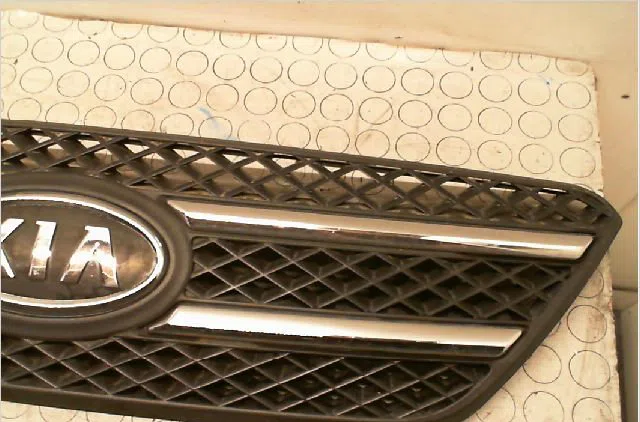 Calandre Kia CEE'D 3-5 portes (ED) 1.6 crdi 90 (2006-2012) occasion — photo 3