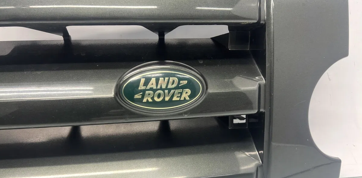 Calandre LAND ROVER DISCOVERY 3 occasion — photo 4