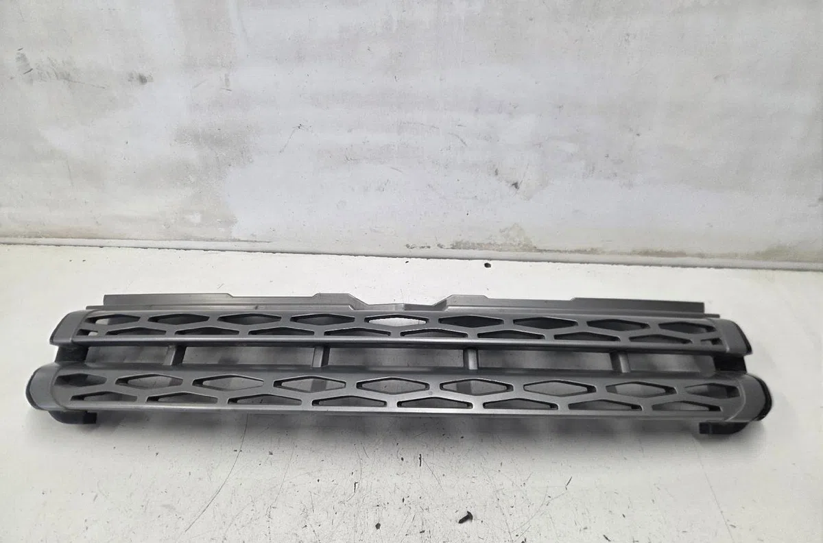 Calandre LAND ROVER RANGE ROVER 1 EVOQUE PHASE 1 occasion — photo 3