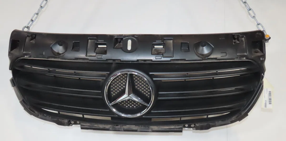 Calandre Mercedes-benz CITAN Camionnette-Monospace (W420) 1.5 112 cdi (420.633, 420.635) (2021) occasion — photo 2