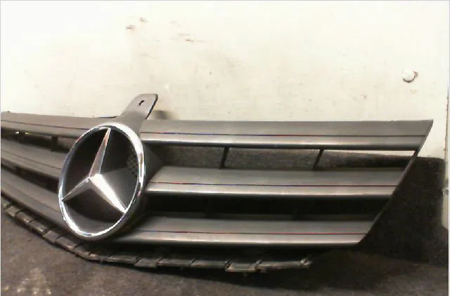 Calandre Mercedes-benz CLASSE A (W169) A 180 cdi (169.007, 169.307) (2004-2012) 5 portes occasion — photo 3