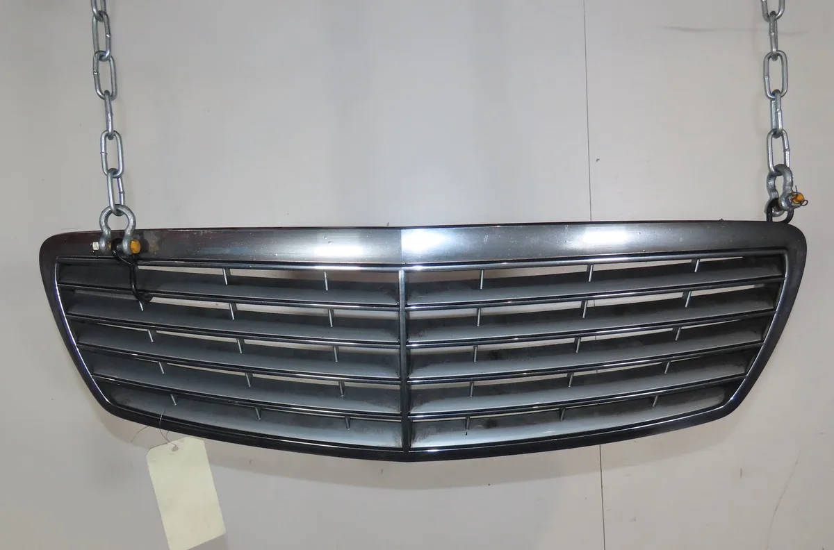 Calandre Mercedes-benz CLASSE E (W211) E 200 cdi (211.004) (2002-2008) occasion