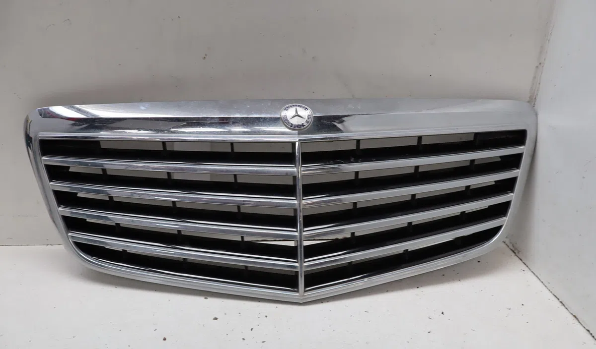 Calandre Mercedes-benz CLASSE E (W211) E 320 cdi (211.022) (2005-2008) occasion — photo 2