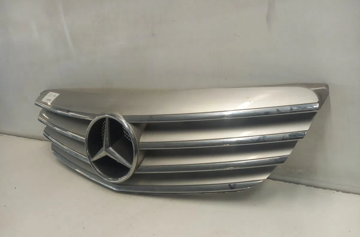 Calandre MERCEDES CLASSE B 245 PHASE 2 occasion — photo 4