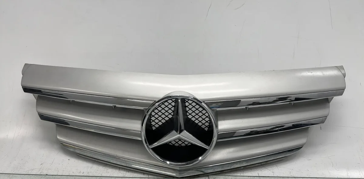 Calandre MERCEDES CLASSE B 245 PHASE 2 occasion