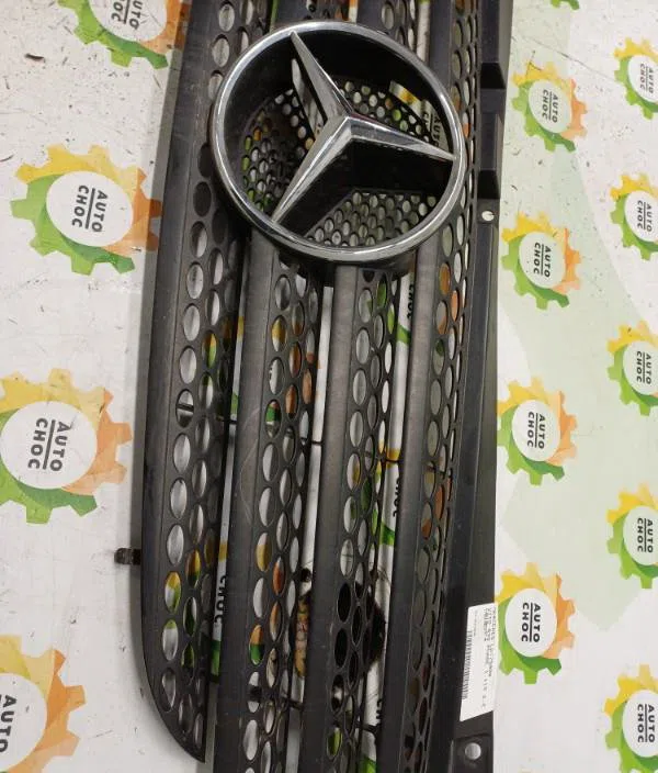 Calandre MERCEDES VITO 639 PHASE 1 occasion — photo 2