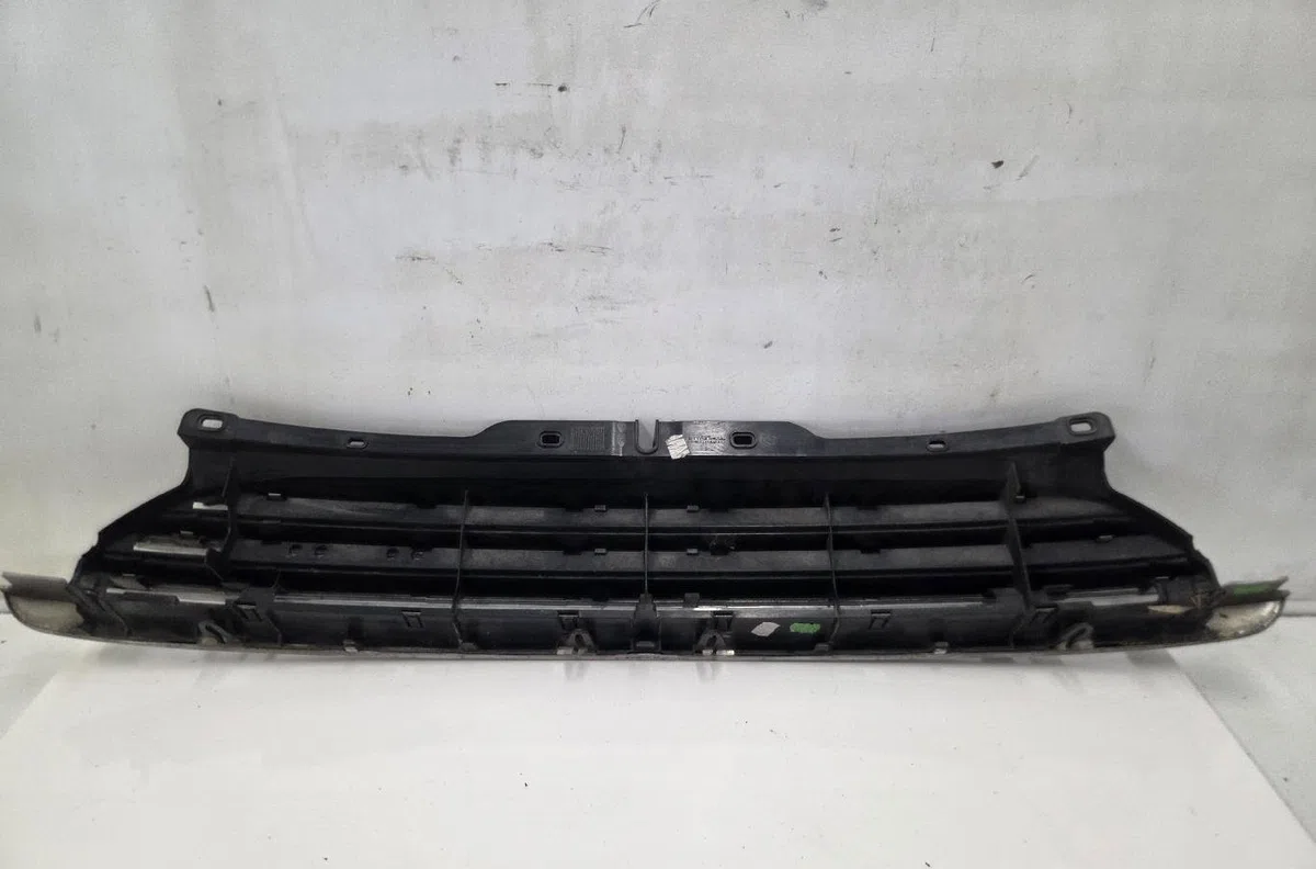 Calandre MINI MINI 2 R56 PHASE 1 occasion — photo 3
