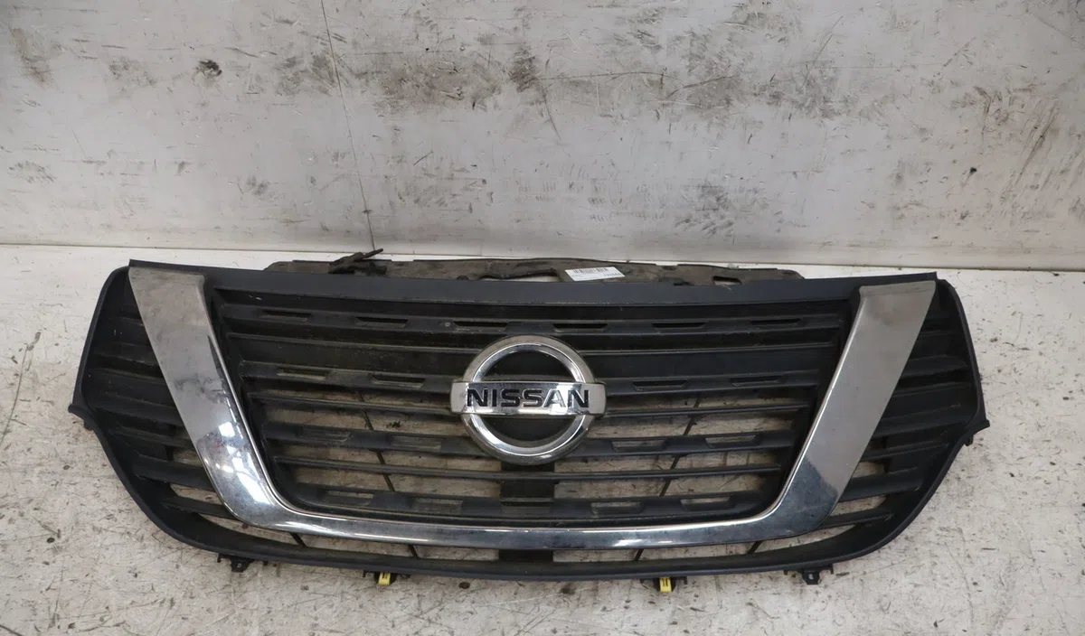 Calandre Nissan NV300 Camionnette (X82) 2.0 dci 120 (2019) occasion — photo 4