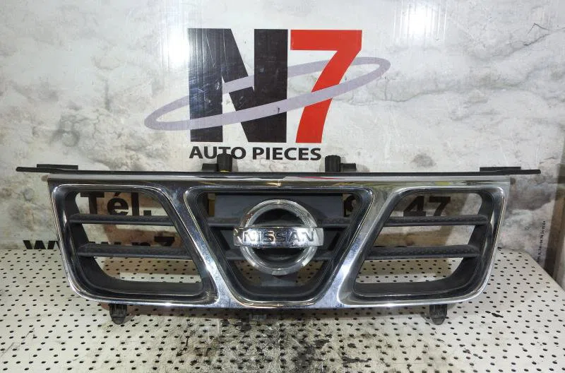 Calandre NISSAN X-TRAIL 1 PHASE 1 occasion — photo 2