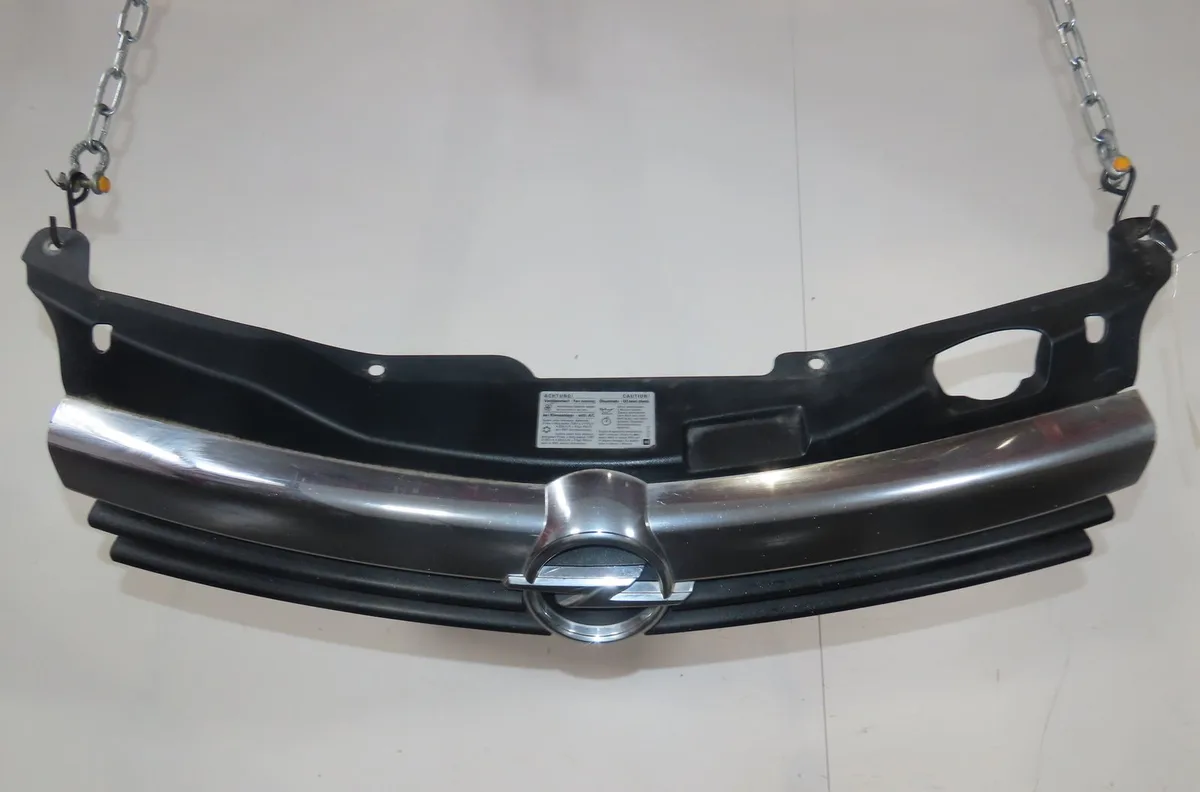 Calandre Opel ASTRA H (A04) 1.3 cdti (l48) (2005-2010) occasion
