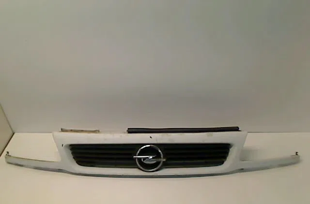 Calandre OPEL ASTRA I 1996 occasion — photo 2