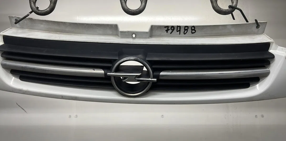 Calandre OPEL VIVARO 1 PHASE 1 occasion — photo 3