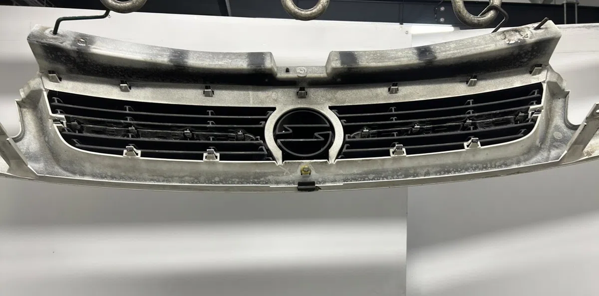 Calandre OPEL VIVARO 1 PHASE 1 occasion — photo 4