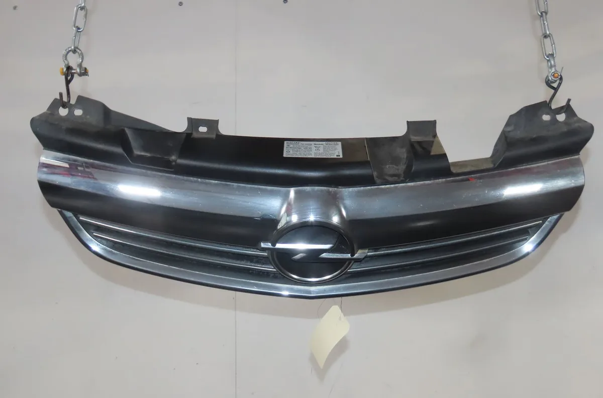 Calandre Opel ZAFIRA - ZAFIRA FAMILY B (A05) 1.7 cdti (m75) (2008-2015) occasion