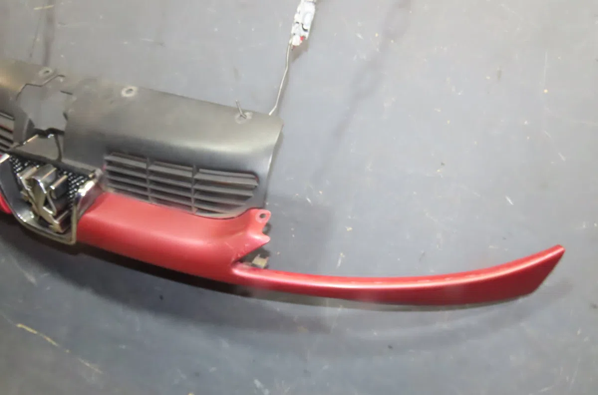 Calandre Peugeot 206 (2L_, 2M_) 1.4 i (2lkfwa, 2mkfwa) (2009-2013) 3 portes occasion — photo 3