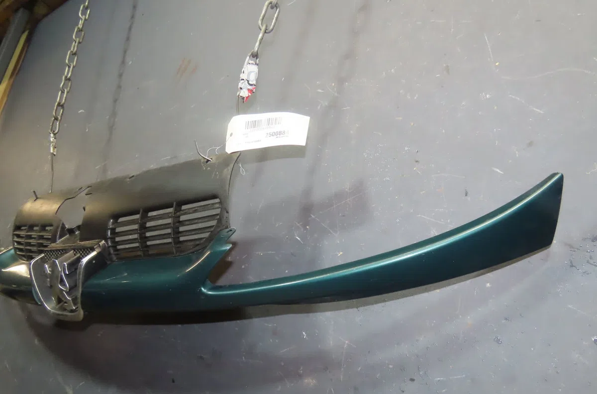 Calandre Peugeot 206 3-5 portes (2A-C) 1.6 16v (2000-2009) 3 portes occasion — photo 4