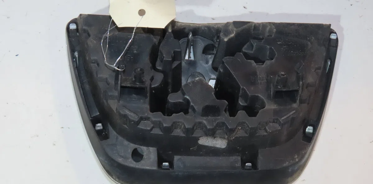 Calandre Peugeot 207-207 (WA_, WC_) 1.6 hdi (2006-2013) 5 portes occasion