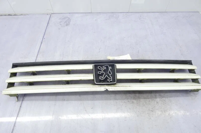 Calandre PEUGEOT 309 PHASE 2 occasion — photo 3