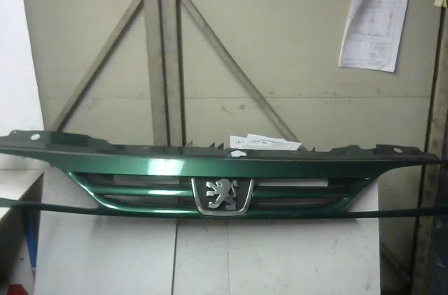Calandre Peugeot 806 (221) 2.0 hdi (1999-2002) occasion