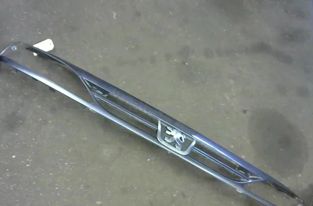 Calandre PEUGEOT 806 occasion