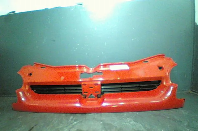 Calandre PEUGEOT PARTNER 1998 occasion