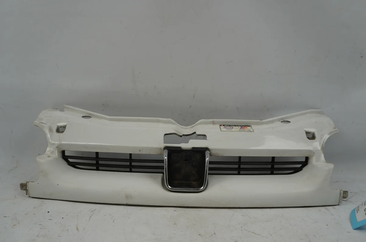 Calandre Peugeot PARTNER Camionnette-Monospace (5_, G_) 1.9 d (1996-2002) 3 portes occasion