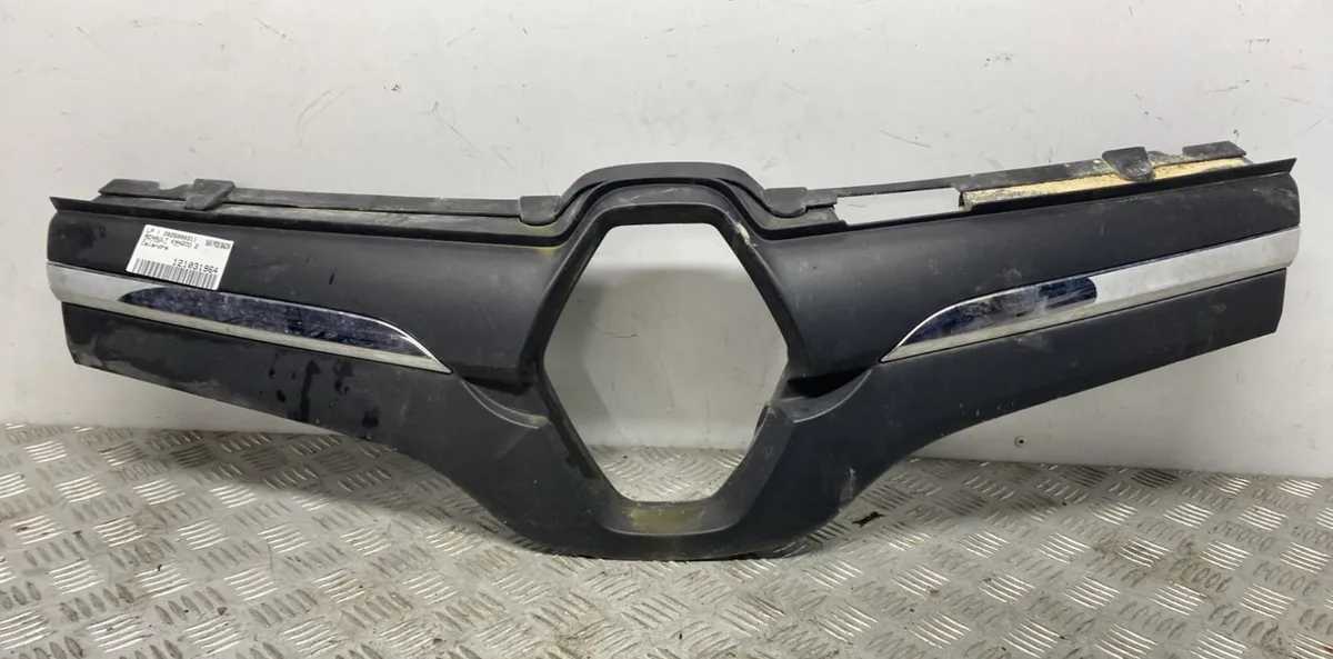 Calandre RENAULT KANGOO 2 PHASE 2 occasion
