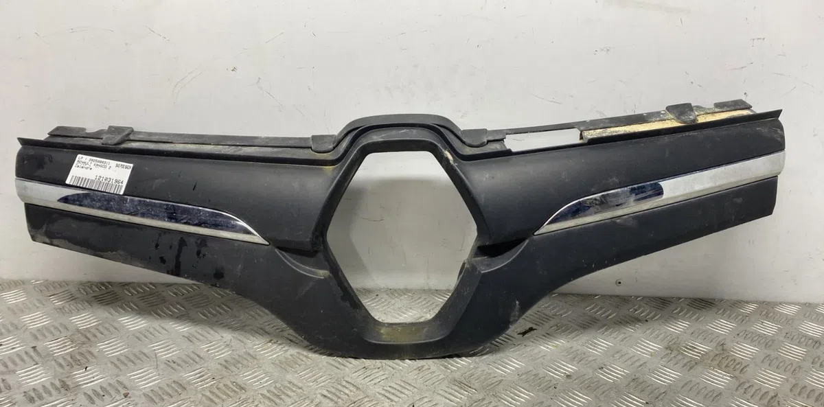 Calandre RENAULT KANGOO 2 PHASE 2 occasion — photo 3