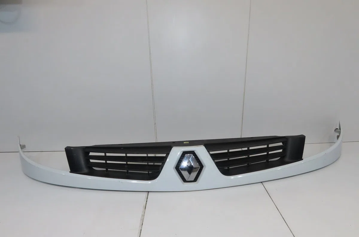 Calandre Renault KANGOO Express (FC0-1_) 1.2 16v (fc05, fc0w, fc1d, fc1p, fc1k, fc0t) (2001) occasion — photo 2