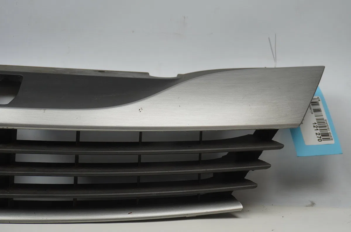 Calandre Renault LAGUNA II (BG0-1_) 1.8 16v (bg04, bg0b, bg0c, bg0v) (2001-2005) occasion — photo 4