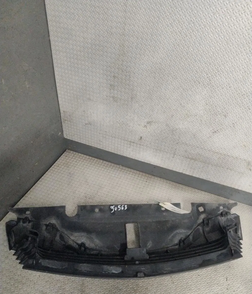 Calandre Renault LAGUNA II (BG0-1_) 1.9 dci (bg08, bg0g) (2001-2007) occasion — photo 3