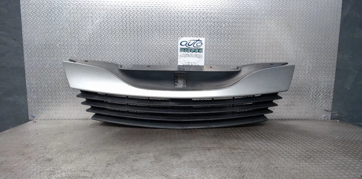 Calandre Renault LAGUNA II Grandtour (KG0-1_) 1.9 dci (kg0g) (2001-2007) occasion