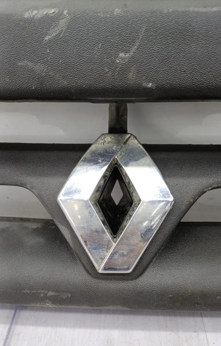 Calandre RENAULT MASTER 1 PHASE 2 occasion