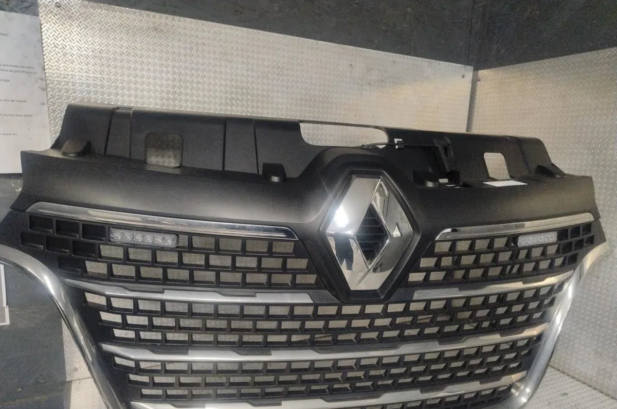 Calandre Renault MASTER III Camion plate-forme-Châssis (EV, HV, UV) 2.3 dci 145 fwd (ev0e, ev0f, hv0e, hv0f, uv0e, uv0f,... (2010) occasion