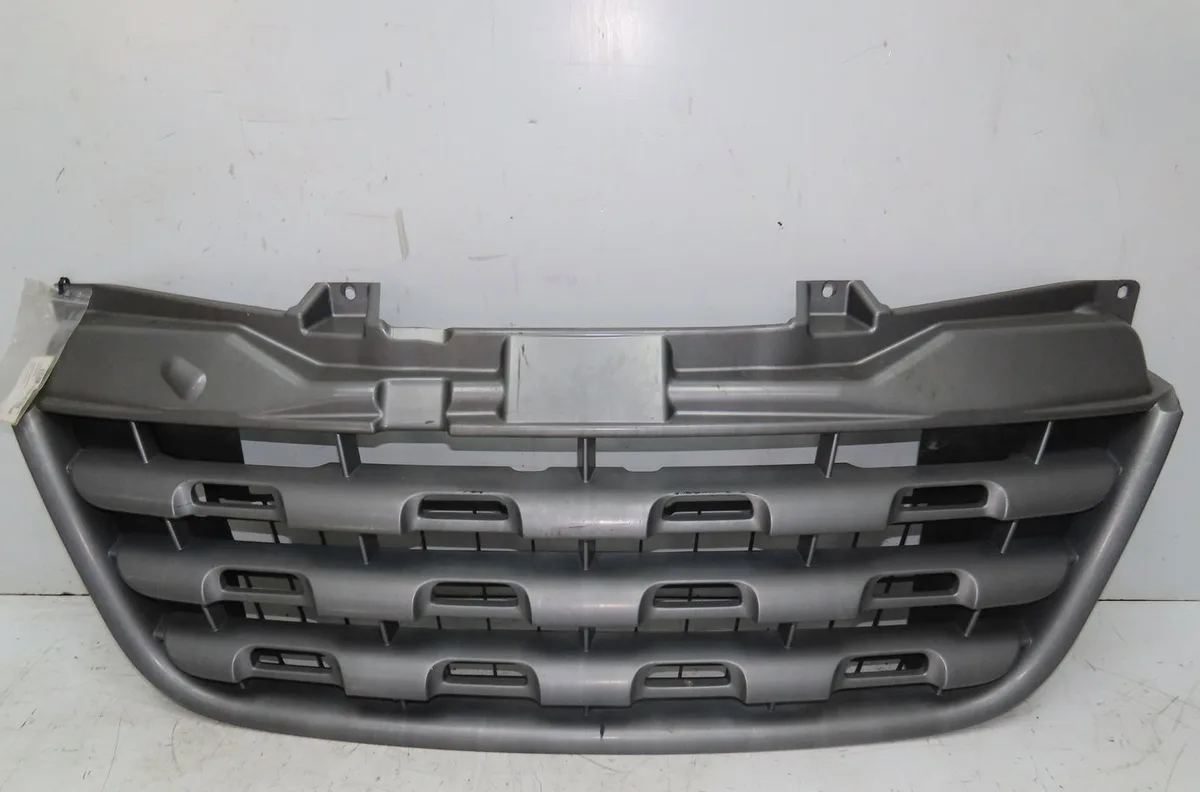 Calandre Renault MASTER III Camionnette (FV) 2.3 dci 125 fwd (fv0c, fv0d, fv0g, fv0h, fv0j, fv0k) (2010) occasion