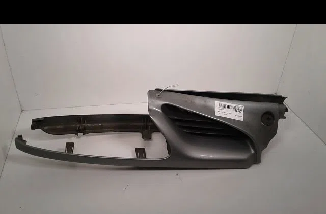Calandre Renault MEGANE Scenic (JA0-1_) 2.0 i (ja0g) (1997-1999) occasion