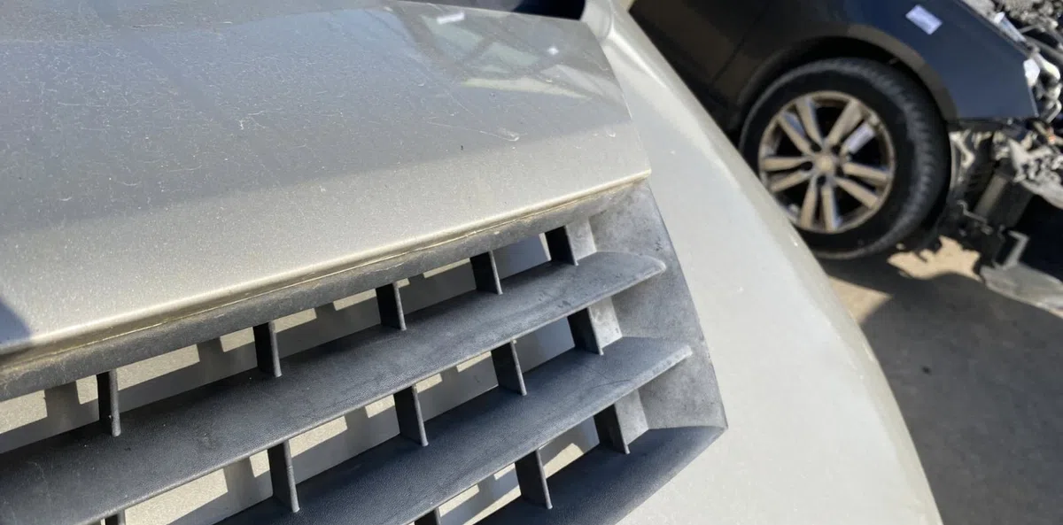 Calandre RENAULT SCENIC 2 PHASE 1 occasion — photo 4