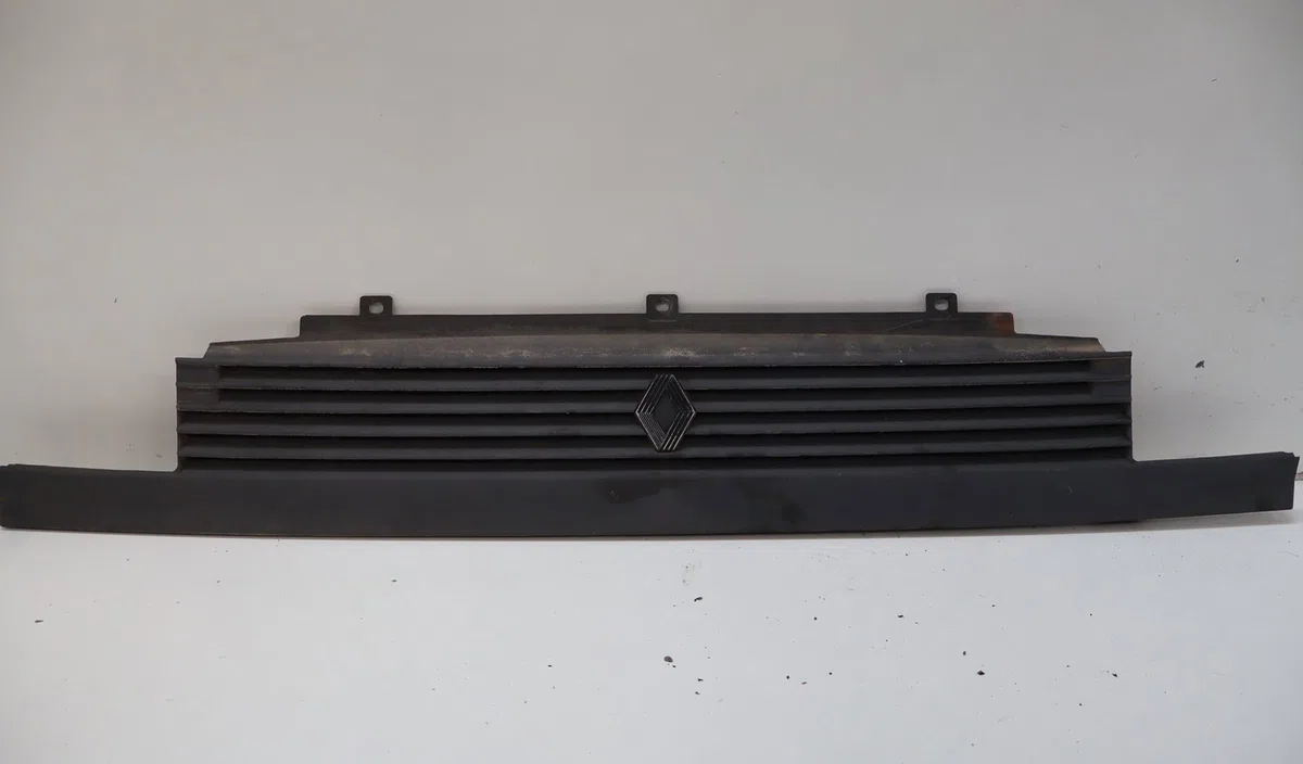 Calandre Renault SUPER 5 (B-C40_) 1.1 (1989-1990) 5 portes occasion — photo 4