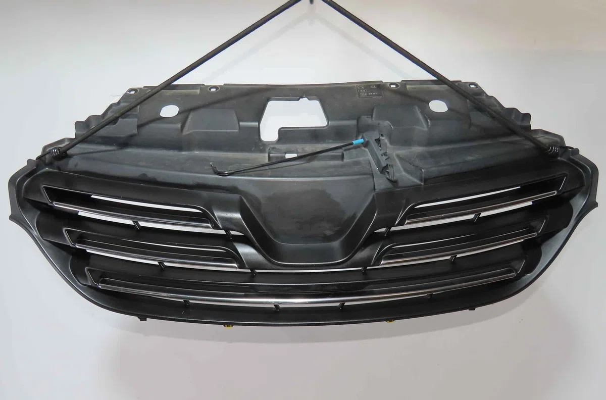 Calandre RENAULT TRAFIC III occasion — photo 2