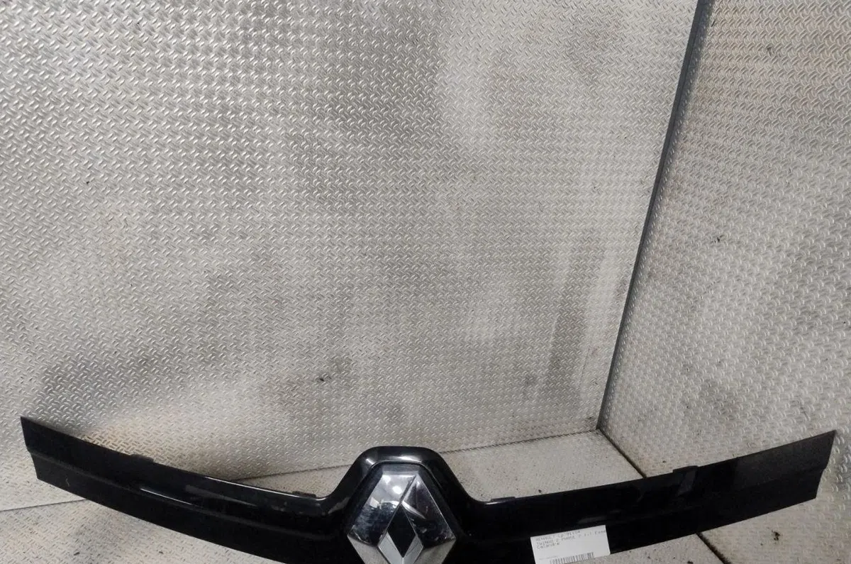 Calandre RENAULT TWINGO 2 PHASE 2 occasion — photo 2