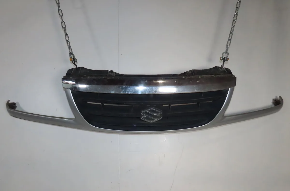 Calandre Suzuki GRAND VITARA I (FT, HT) 2.0 hdi 110 4x4 (sq 420d) (2001-2003) occasion