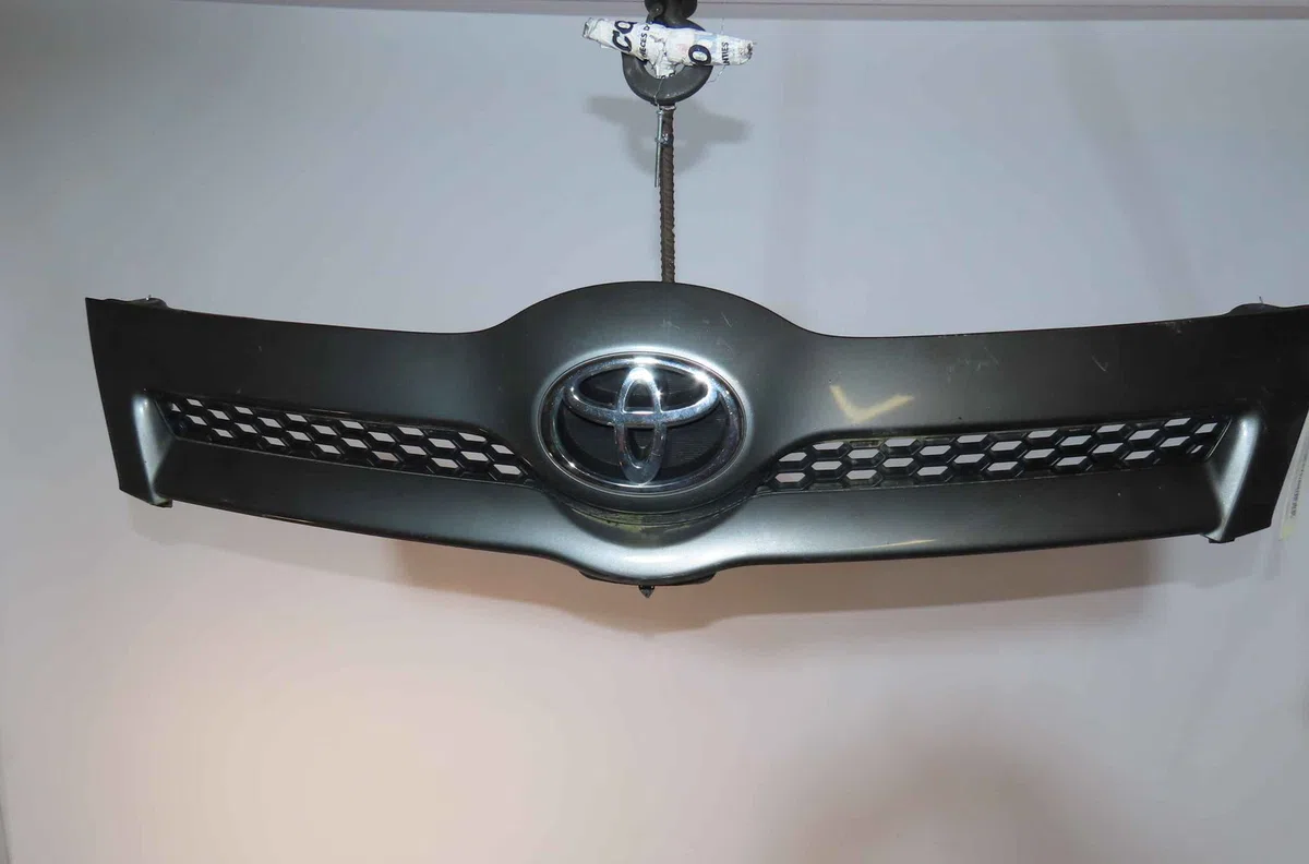 Calandre TOYOTA COROLLA VERSO II occasion