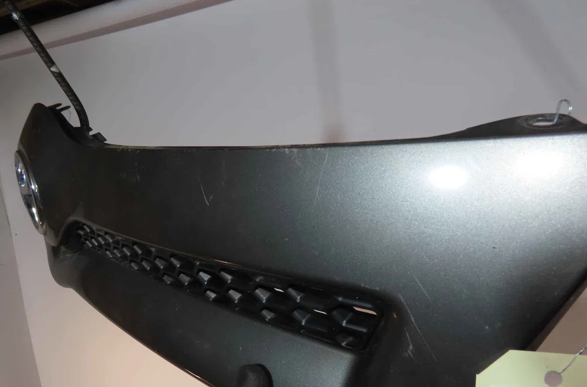 Calandre TOYOTA COROLLA VERSO II occasion — photo 2
