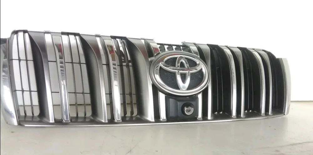 Calandre Toyota LAND CRUISER PRADO (_J15_) 3.0 d-4d (kdj150_, kdj150, kdj155) (2009) occasion — photo 2