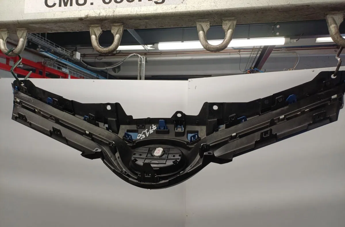 Calandre TOYOTA YARIS 3 PHASE 2 occasion