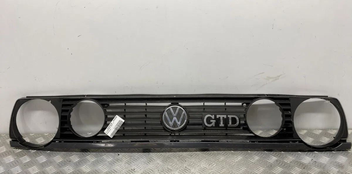 Calandre VOLKSWAGEN GOLF 2 occasion — photo 3